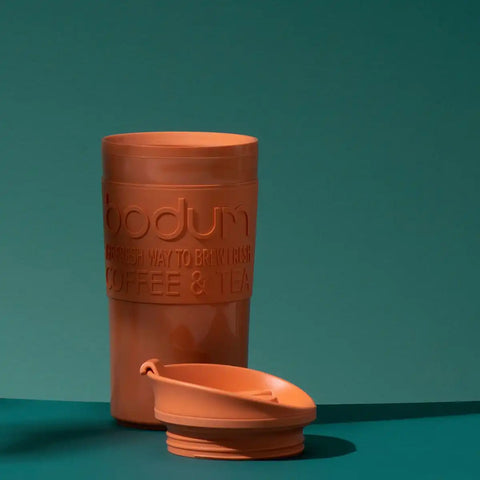 TRAVEL MUG